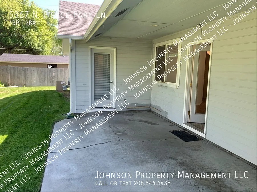 Building Photo - 5967 N Pierce Park Ln