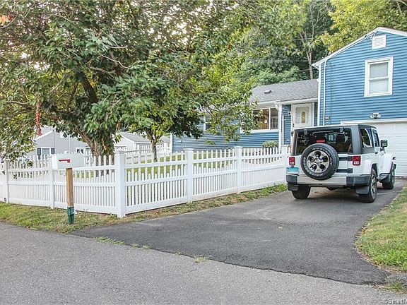 3rd image of 120 Warren Ave