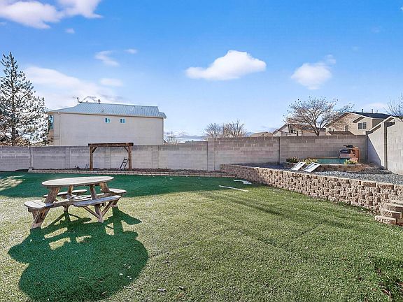 3rd image of 3212 Ocate Meadows Ct NE