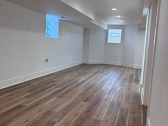 4th image of 6617 S Langley Ave #G