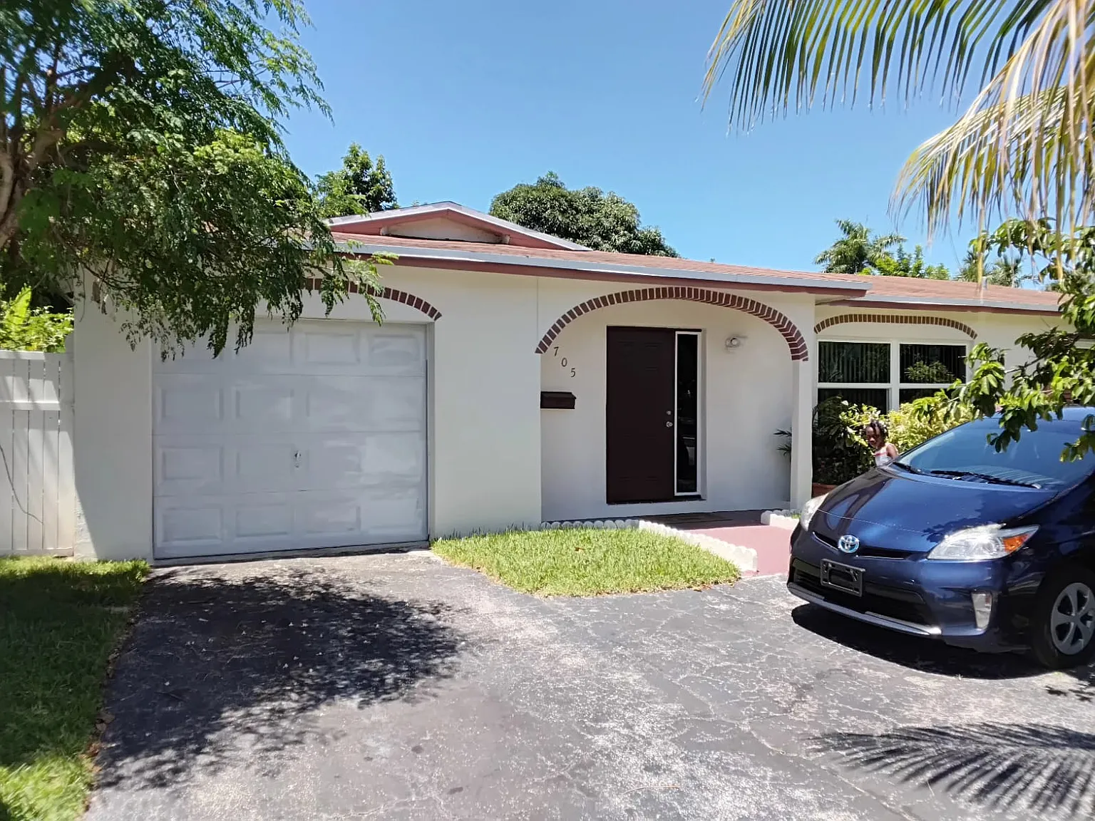 6705 Oakmont — Photo 2