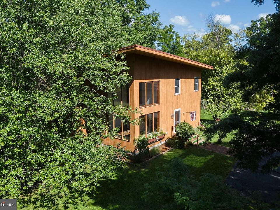 1st image of 107 Timber Ridge Rd