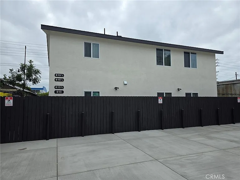 615 N Fries Ave — Photo 16