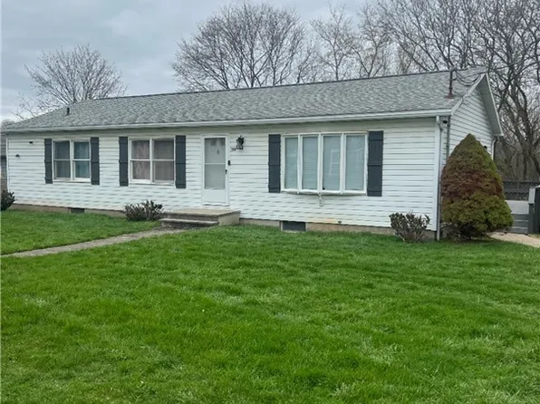 120 Chapel St, Mount Morris, NY 14510