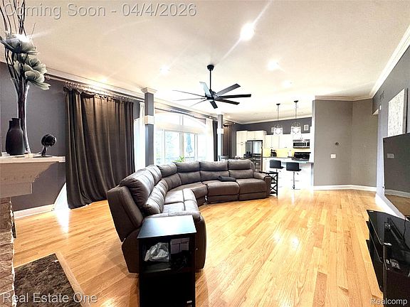 3rd image of 2171 Crystal Dr #28
