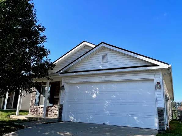 866 Sunvista Dr, Avon, IN 46123
