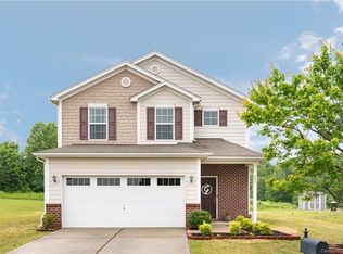 2021 Blue Stream Ln, Indian Trail, NC 28079
