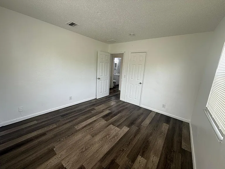 1021 Henrietta Ave #1 — Photo 3