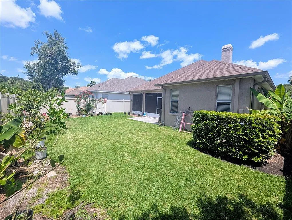 3 bed, 2.0 bath, 2080 sqft, $3,400 — Photo 4