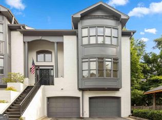 1014 Heatherbrooke Ln NE, Atlanta, GA