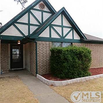 1st image of 1514 Gardenia Dr