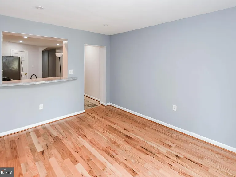 1704 Montana Ave NE — Photo 8