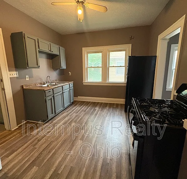942 Eddy Rd #2 — Photo 12