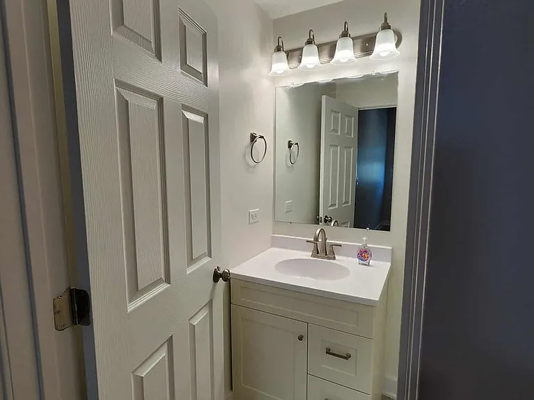 6321 S Eberhart Ave #1 — Photo 19
