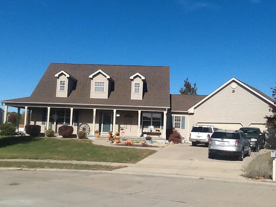 1502 Holzem Ct photo 1
