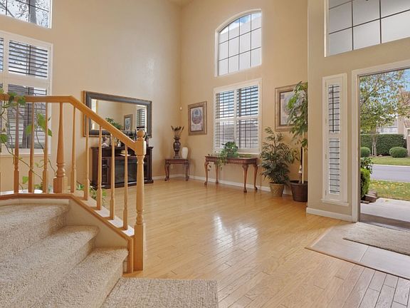 5th image of 3952 Pine Lake Cir
