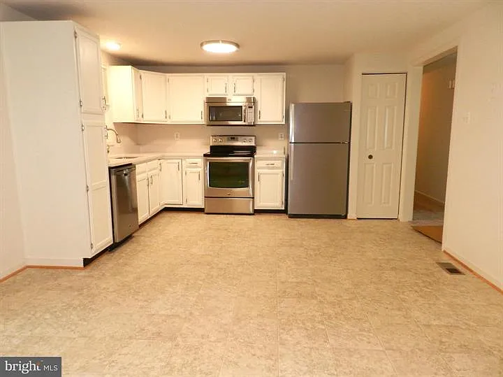 10605 Holleybrooke Dr — Photo 5