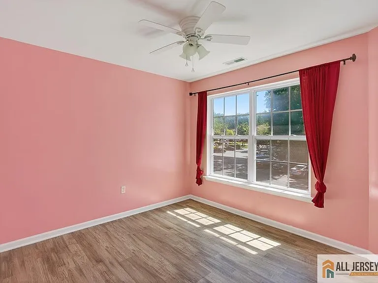 1111 Morning Glory Dr — Photo 26