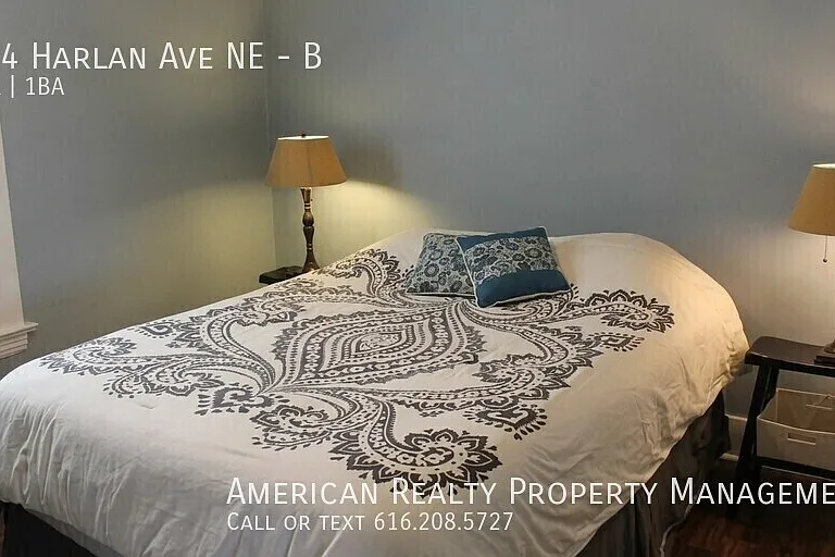 604 Harlan Ave NE #B — Photo 5