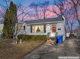 2805 N Elmwood Ave, Waukegan, IL 60087