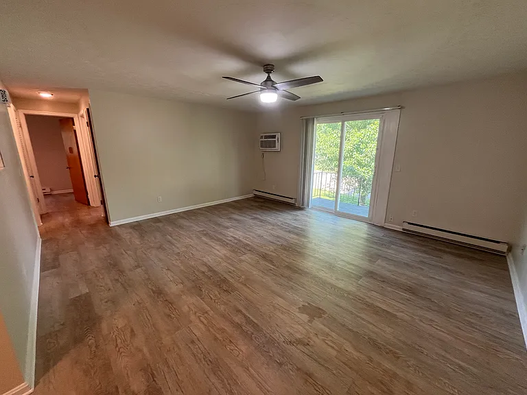 1005 Johnson St #6 — Photo 3