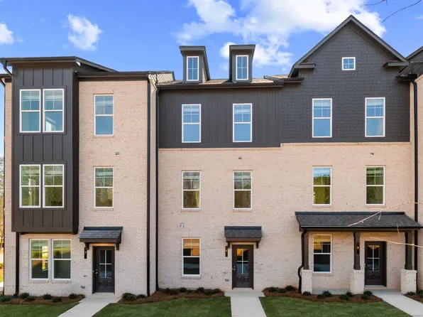 2804 Daybreak Ln, Newnan, GA 30265