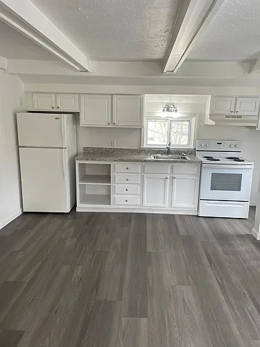 10 Willow St #C Photo 1