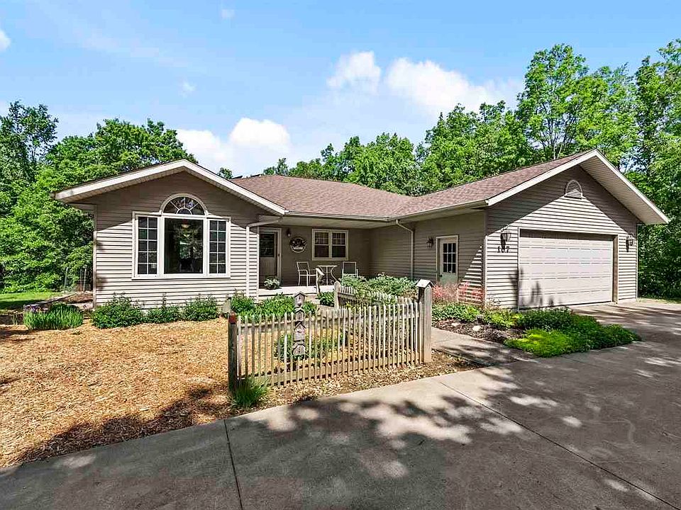 1st image of 107 Alegre Ln