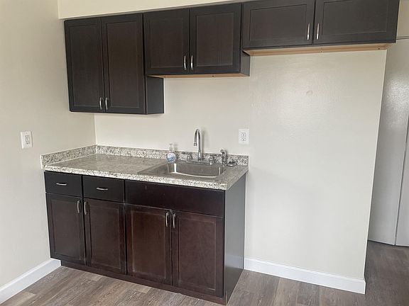 5th image of 101 S Cooper Ave APT 1