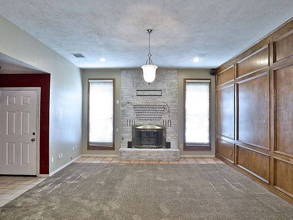 5th image of 5273 Sherbrooke Ln