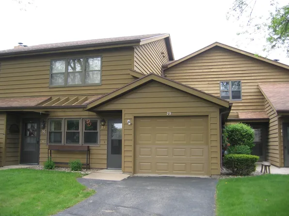 1135 Manor Dr #3-29, Neenah, WI 54956