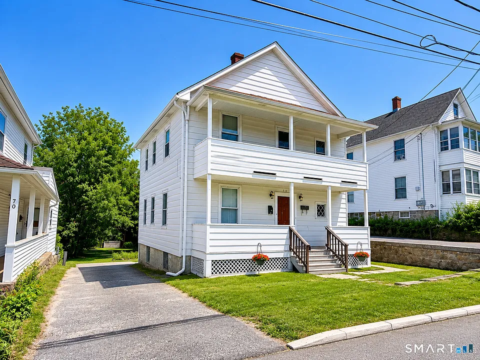 64 Bannon St #2