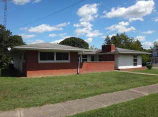 38 S Church St, New Holland, OH