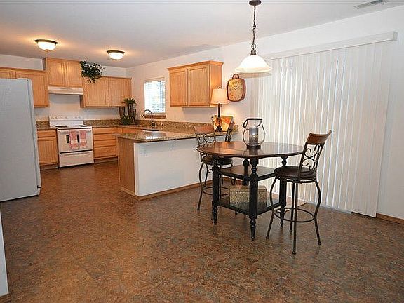 5th image of 5716 Arcarro Ct SE