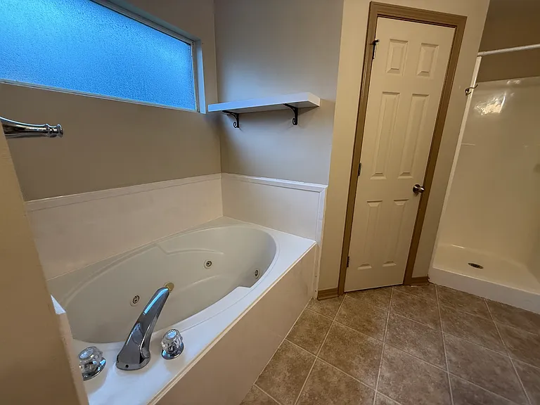 25920 Argonne Dr — Photo 8
