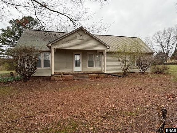 3rd image of 645 Fuller Rd