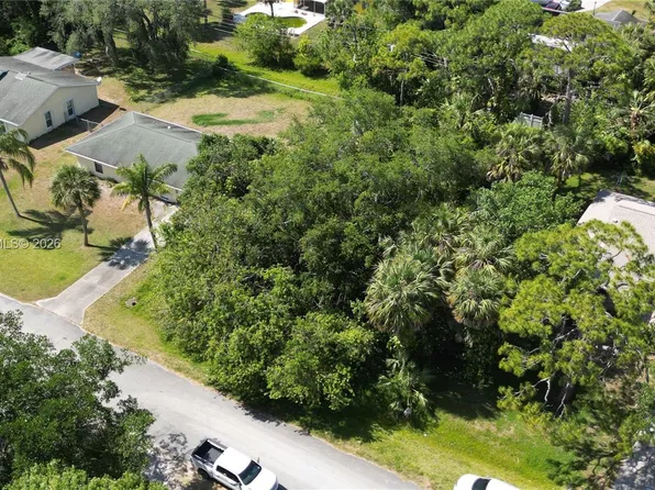 8000 Citrus Park Blvd, Fort Pierce, FL 34951