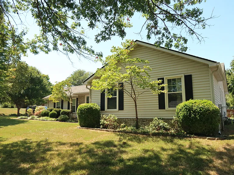 3531 Winthrop Dr — Photo 31