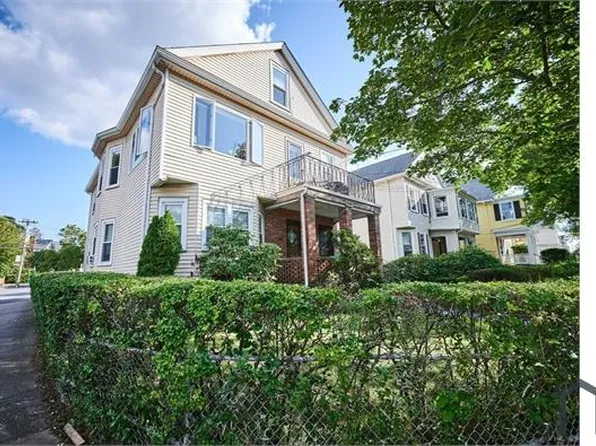 197 Beech St Floor 2, Belmont, MA 02478