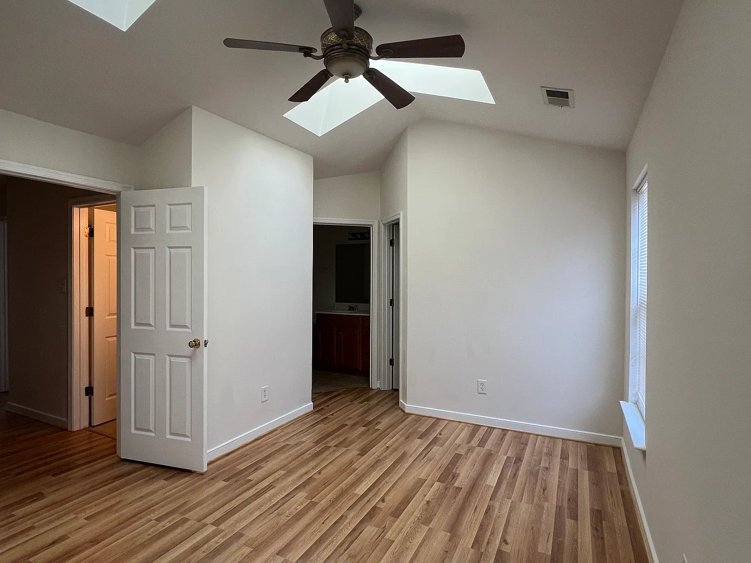 1906 Mountain Gate Pl — Photo 4