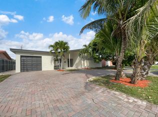 6765 Ixora Dr, Miramar, FL 33023