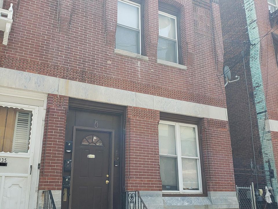 1st image of 1933 N Judson St APT 1