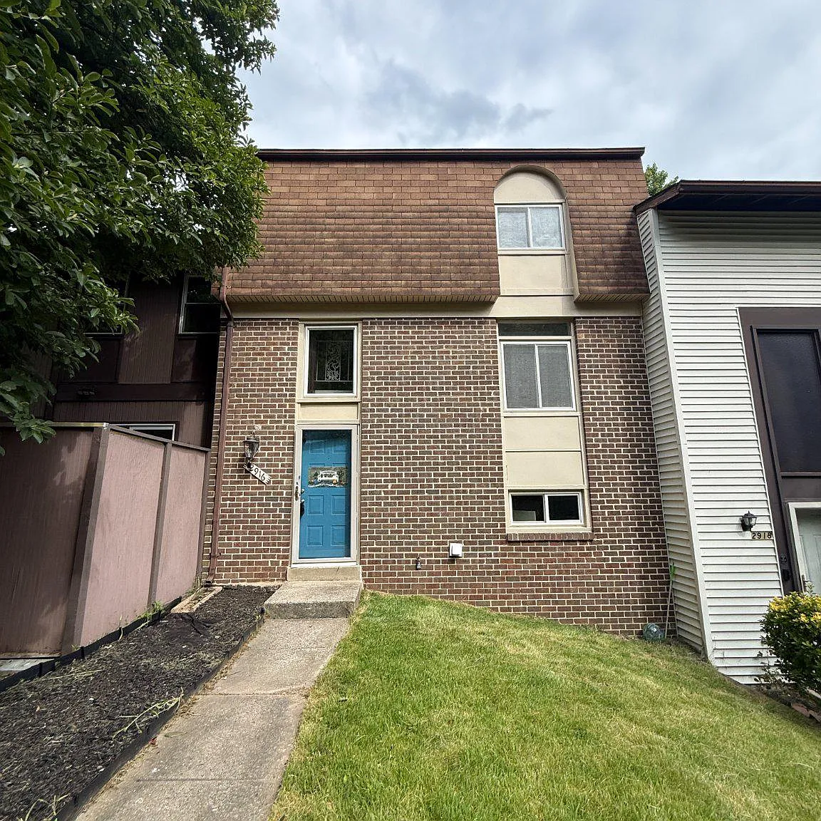 4 bed, 2.5 bath, 1694 sqft, $2,800 — Photo 1