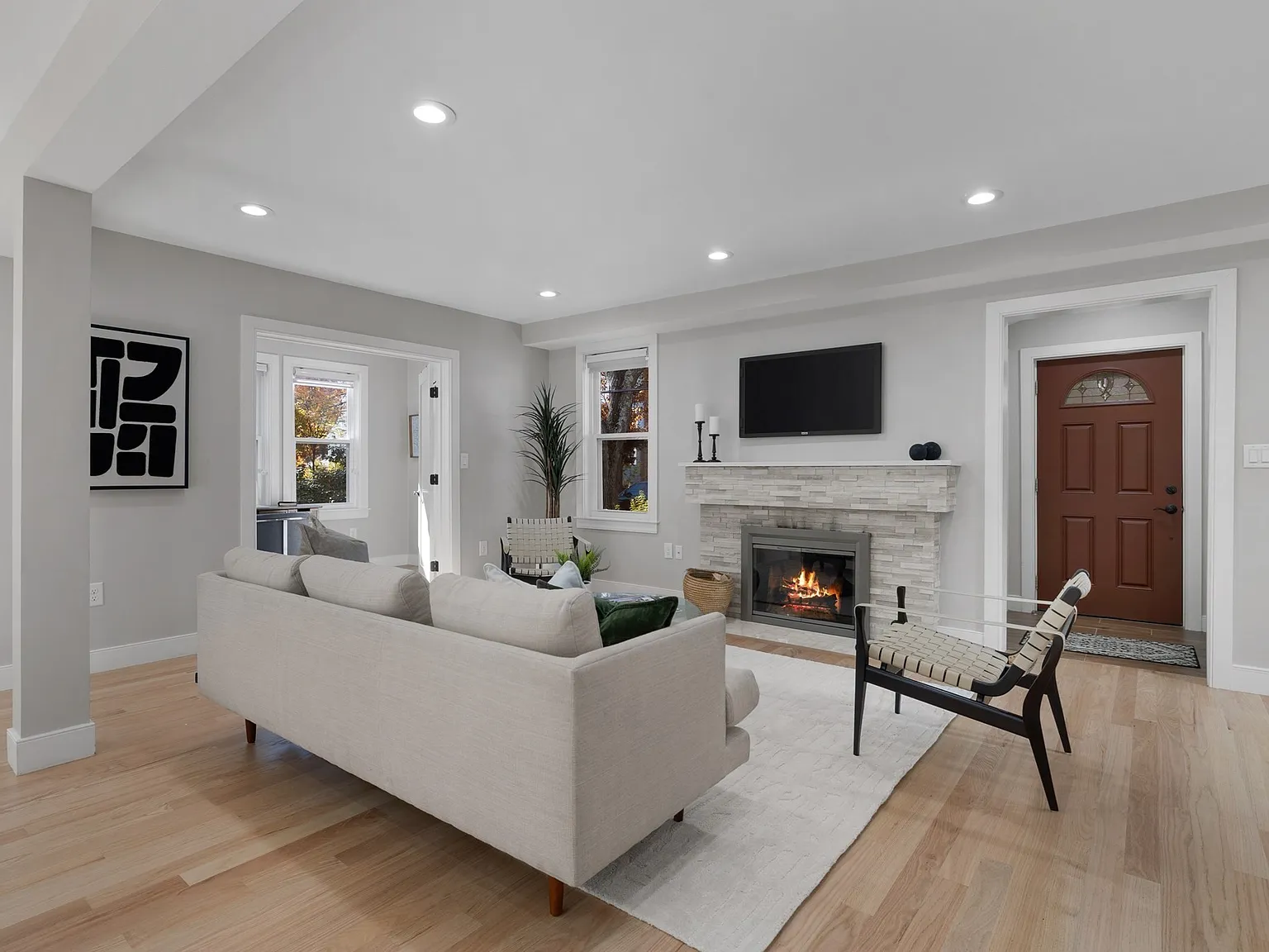 5 bed, 4.0 bath, 3000 sqft, $6,800 — Photo 3
