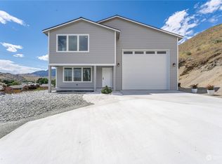106 Ives St, Pateros, WA 98846