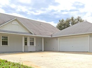 702 Media Ter, Sebastian, FL 32958