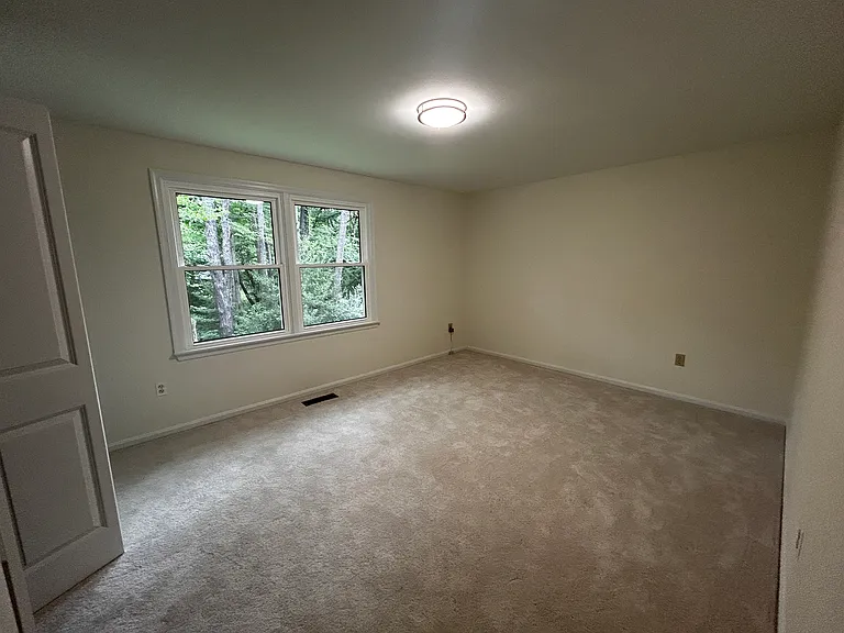 10806 Oldfield Dr — Photo 11