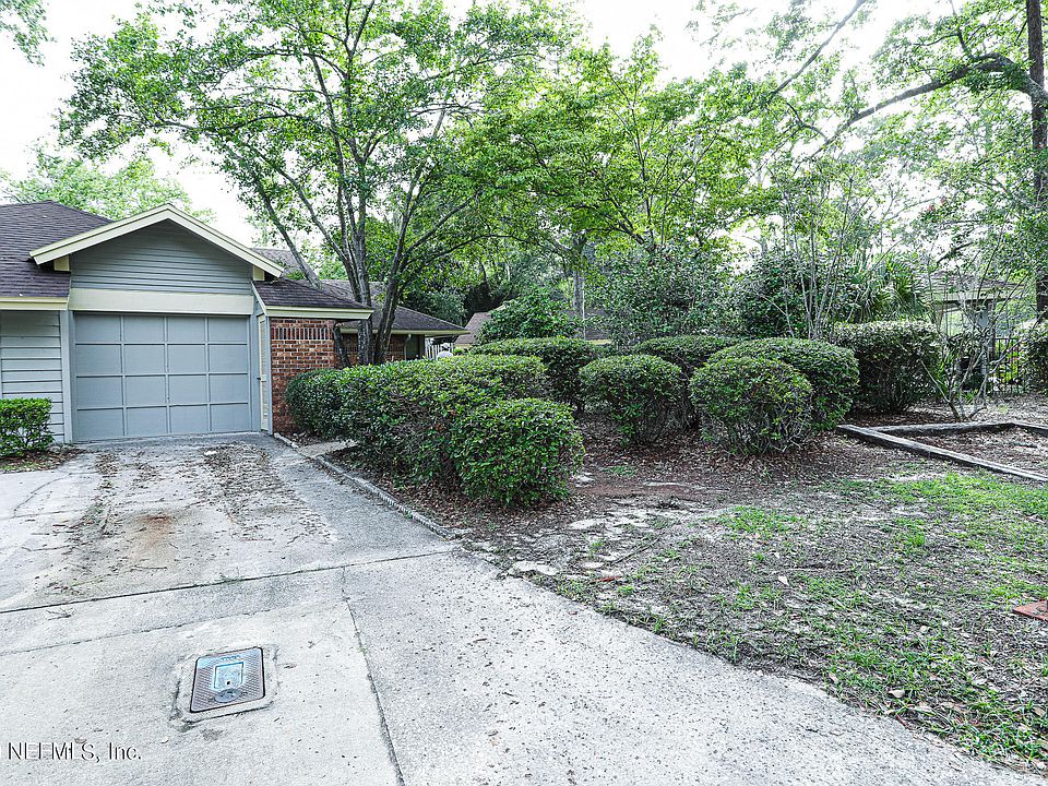 1st image of 588 Pine Forest Trl