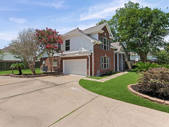 3rd image of 1813 Oakland Cir