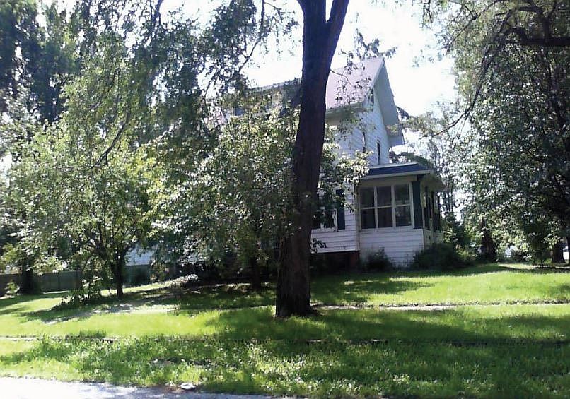 2nd image of 200 Mohawk St